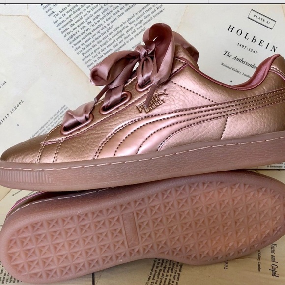 Puma blush  Metallic Leathe Satin Lace Sneaker 8 - Picture 6 of 6